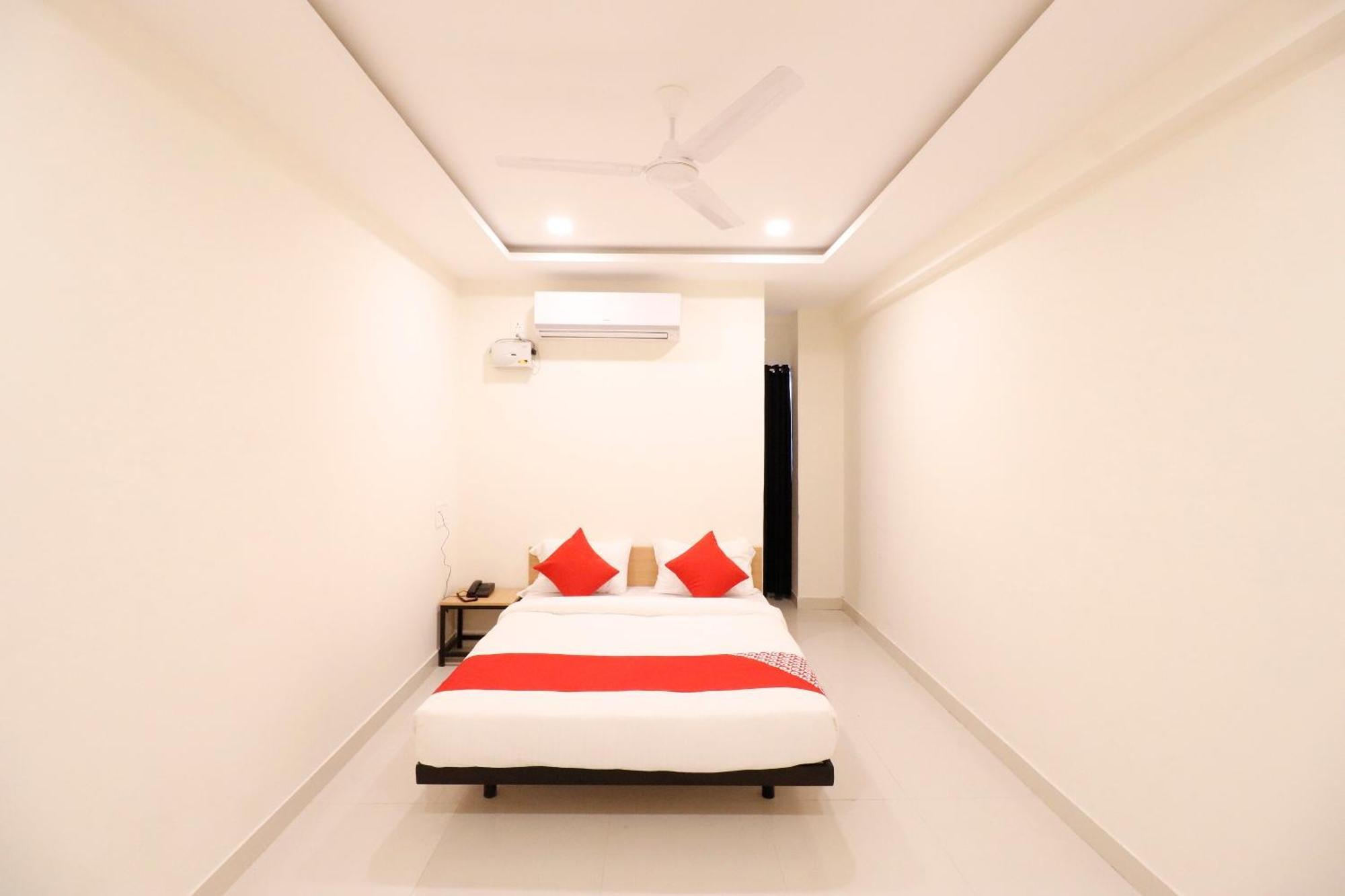 Collection O Manjari - Mundhwa Road Formerly 7 Treats Экстерьер фото